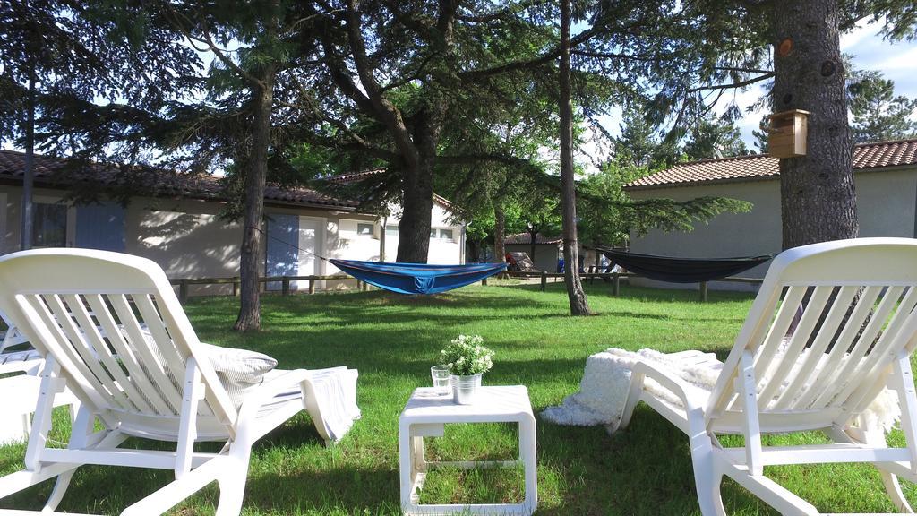 Vvf Haute Provence Lagrand المظهر الخارجي الصورة
