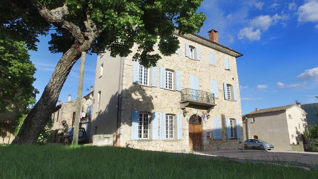 Vvf Haute Provence Lagrand المظهر الخارجي الصورة
